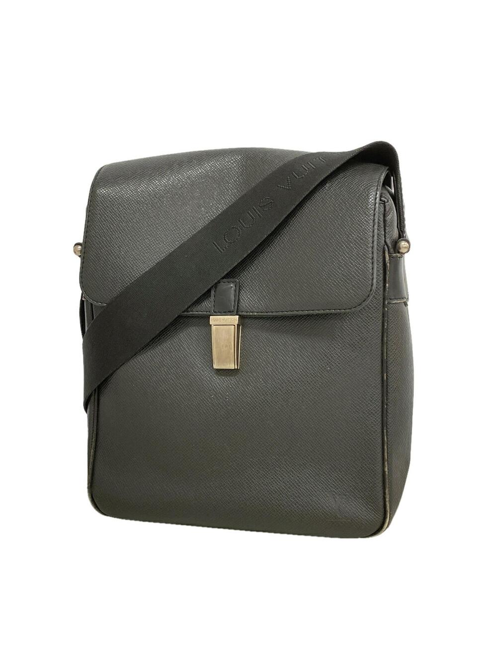 Louis Vuitton Yaranga Messenger Bag #366918L52B
